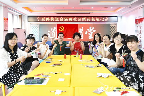小会议室大舞台 宁夏路街道打造社区文艺孵化器，国艺教培助力居民文化生活